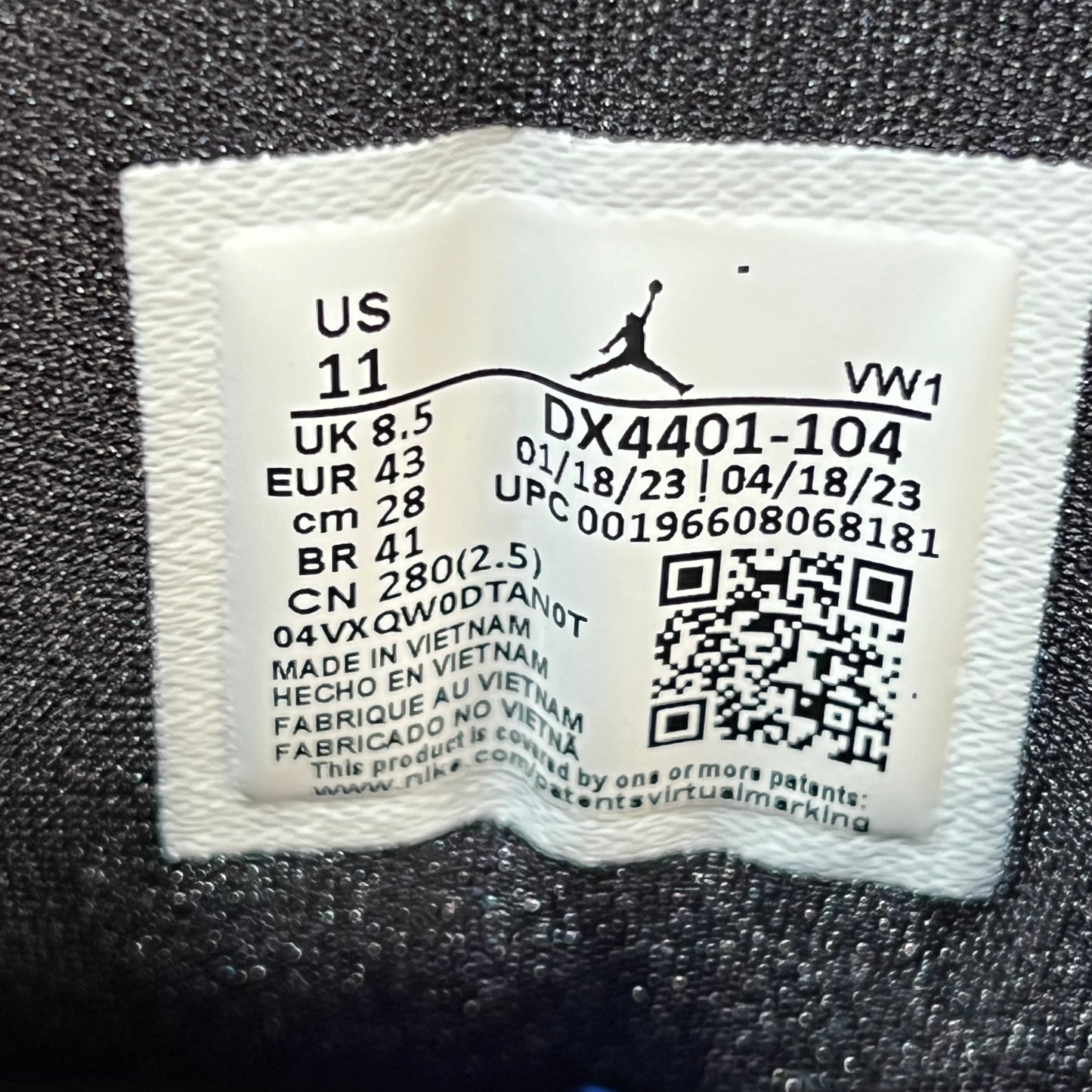 Jordan 2 Low Varsity Royal (2023) Size 9.5M/11W USED S19782