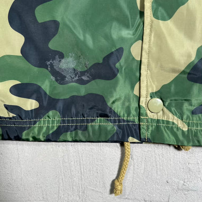 Supreme Vertical Logo Green Camo Coach Jacket (2017) Size XL USED x18612