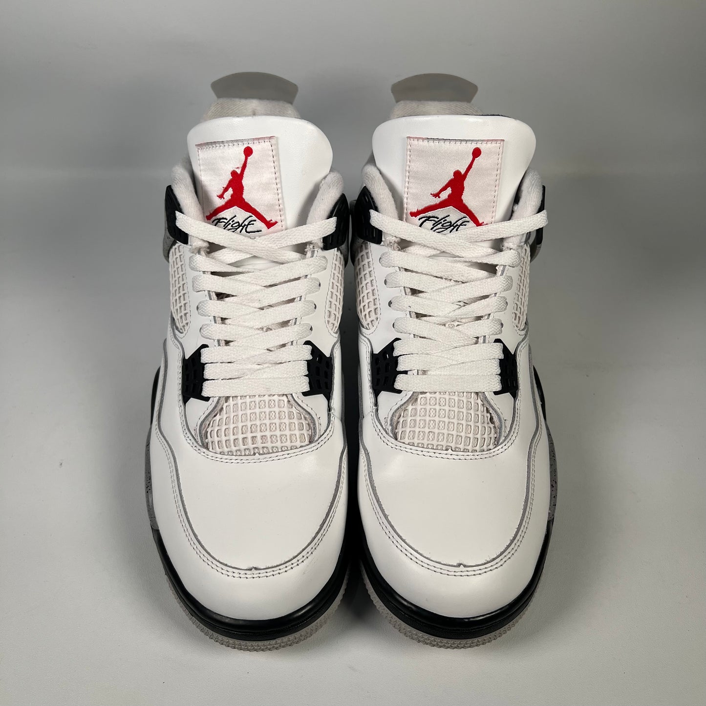 Jordan 4 White Cement (2025) Size 11 USED s19681