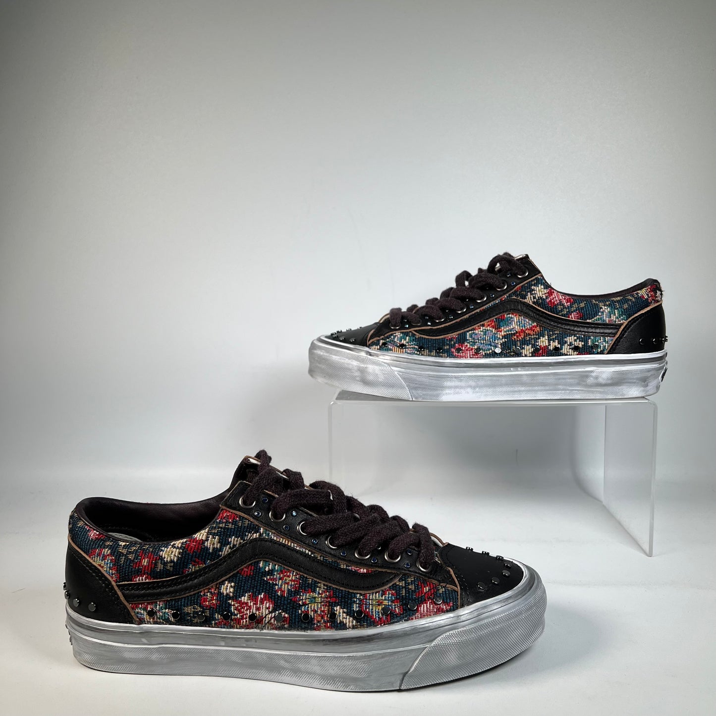 Vans Old Skool Floral Rivets Black (2025) Size 10 USED s22086