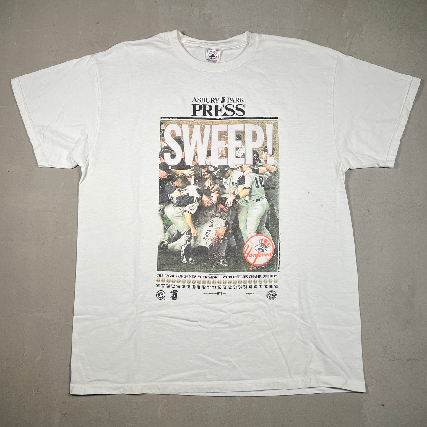 1998 Asbury Press Yankees "Champs" White Tee Size XL USED v19103