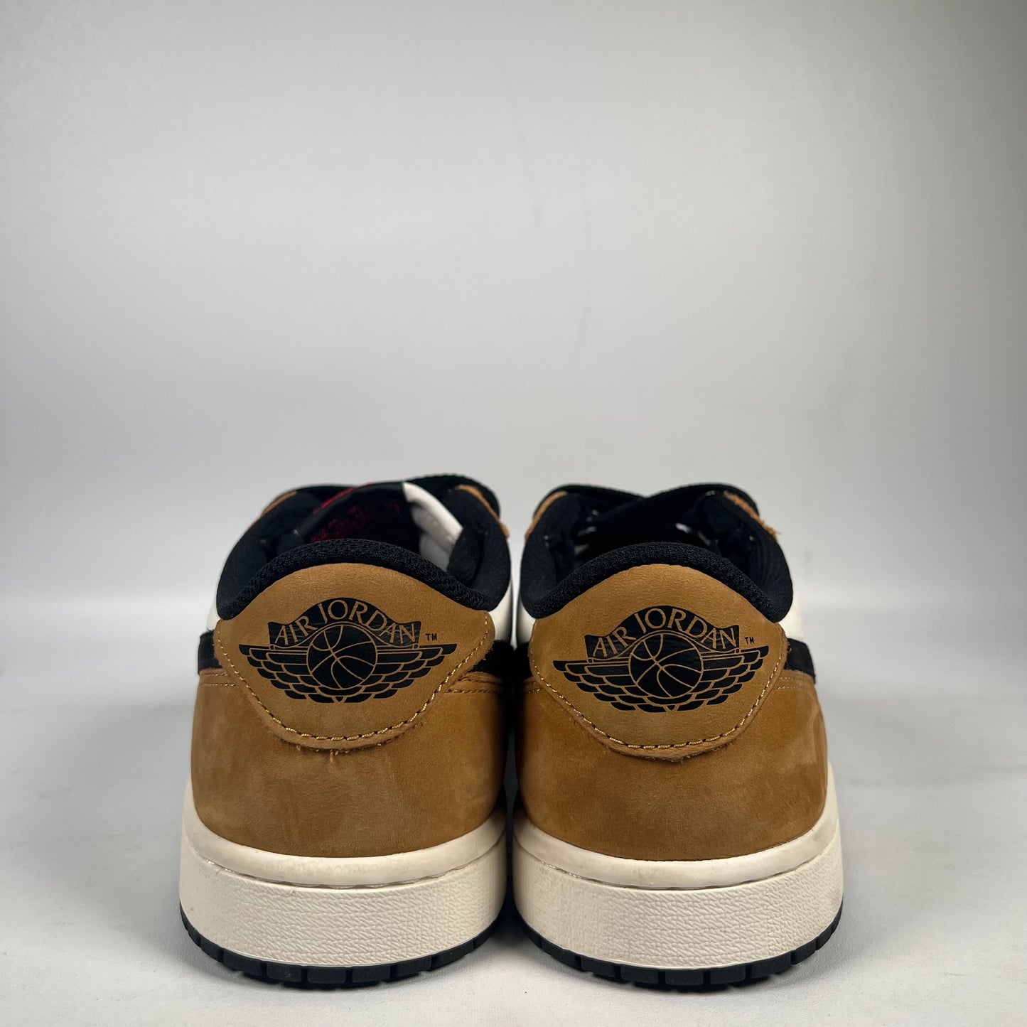 Jordan 1 Low Rookie of the Year (2024) Size 8.5 USED s21035