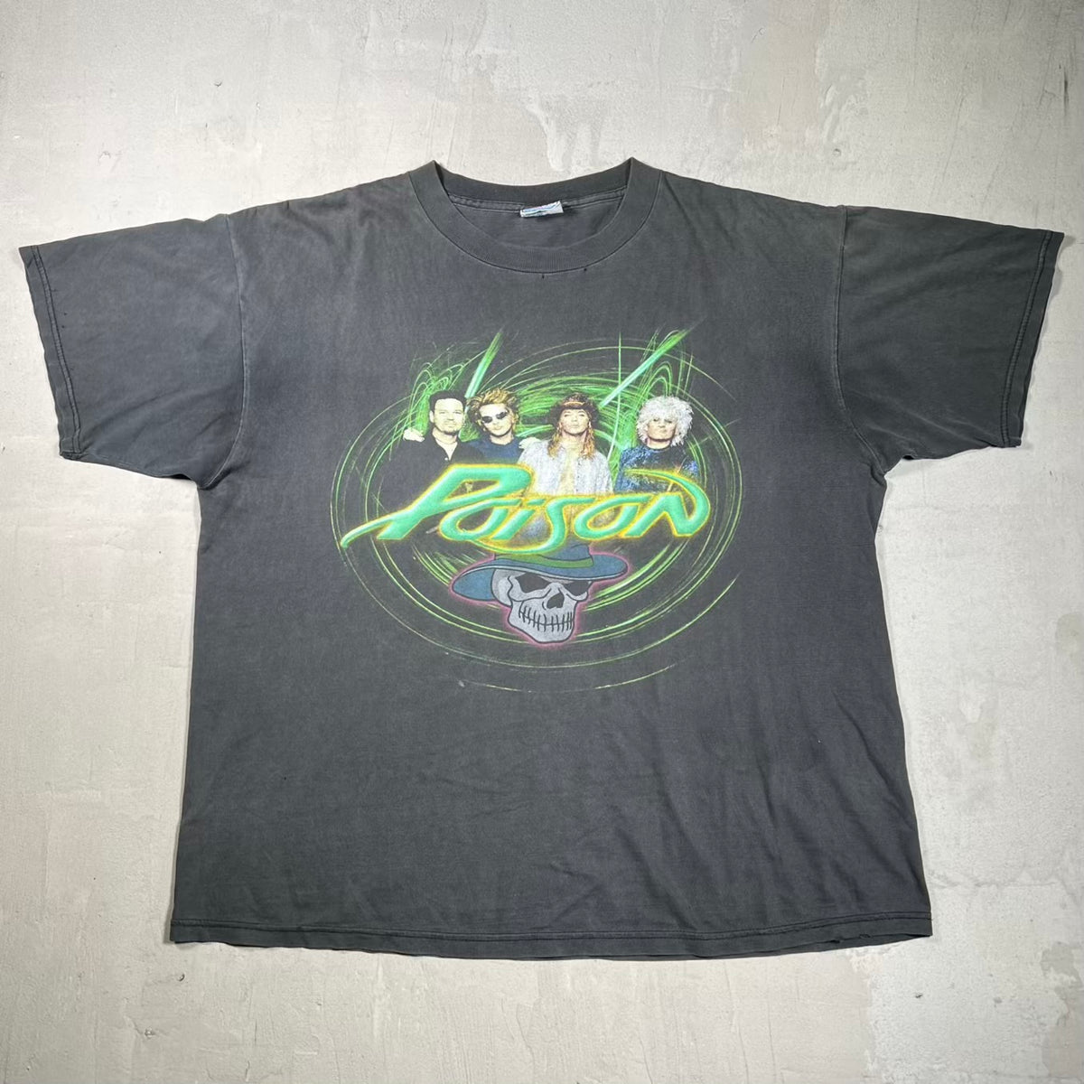 2000 Poison Black Band Tour Tee Size XL USED v20267