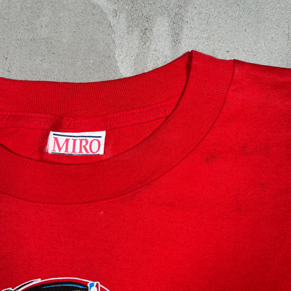 1996 Chicago Bulls NBA Champs Miro Tag Red Tee Size XL USED v16732