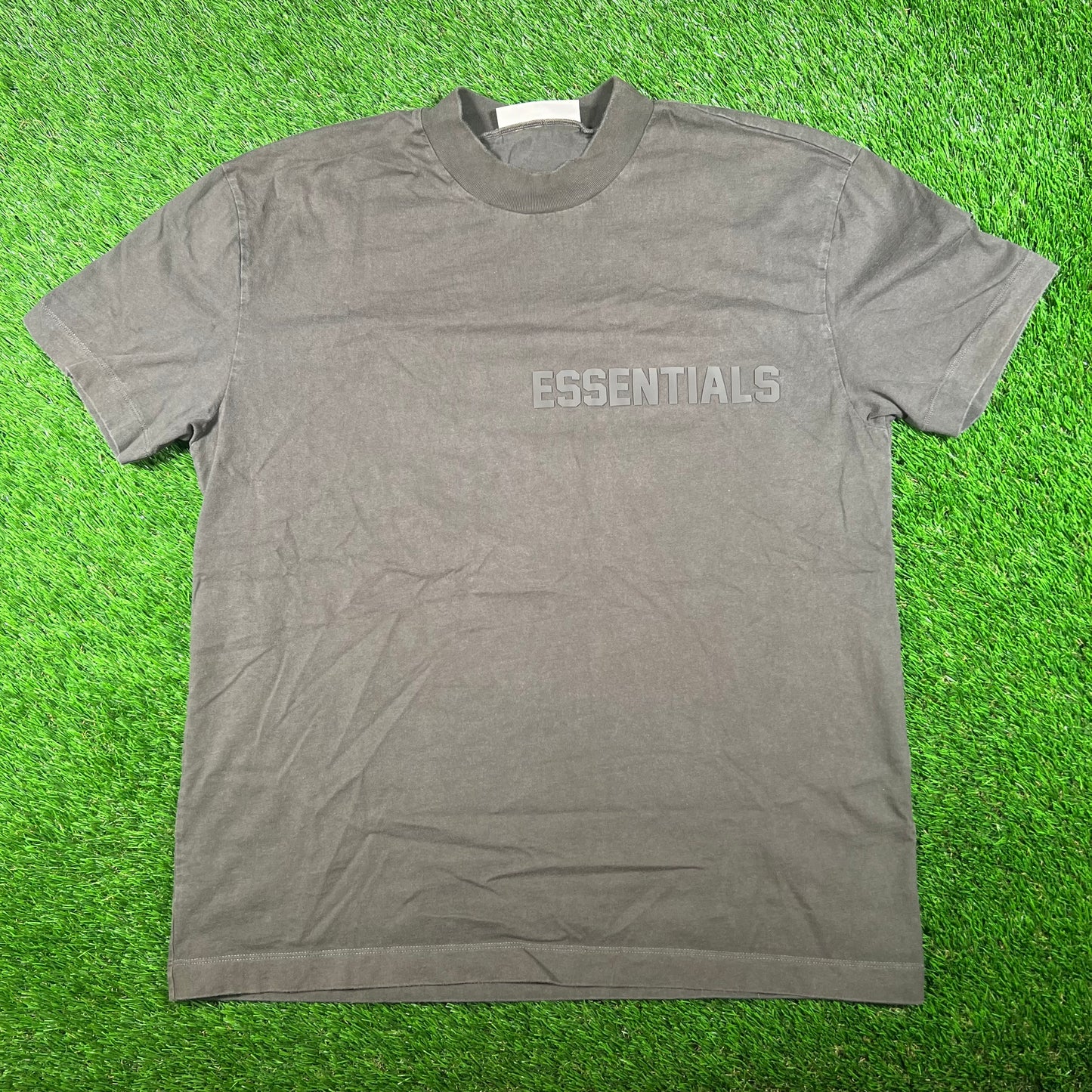 Fear of God FOG Essentials Dark Cement Tee Size Medium USED x15330