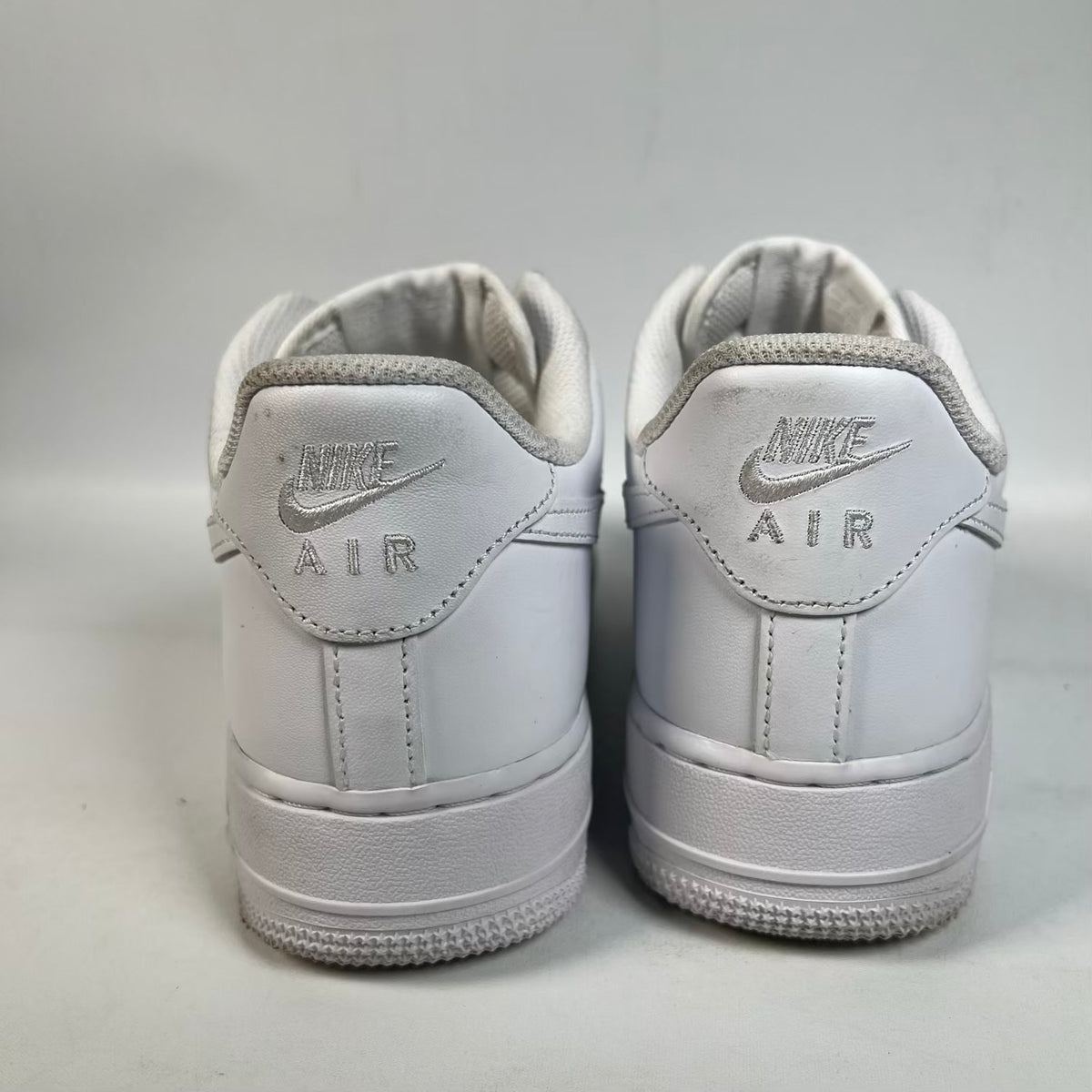 Nike Air Force One Low White (2026) Size 8 USED s23363