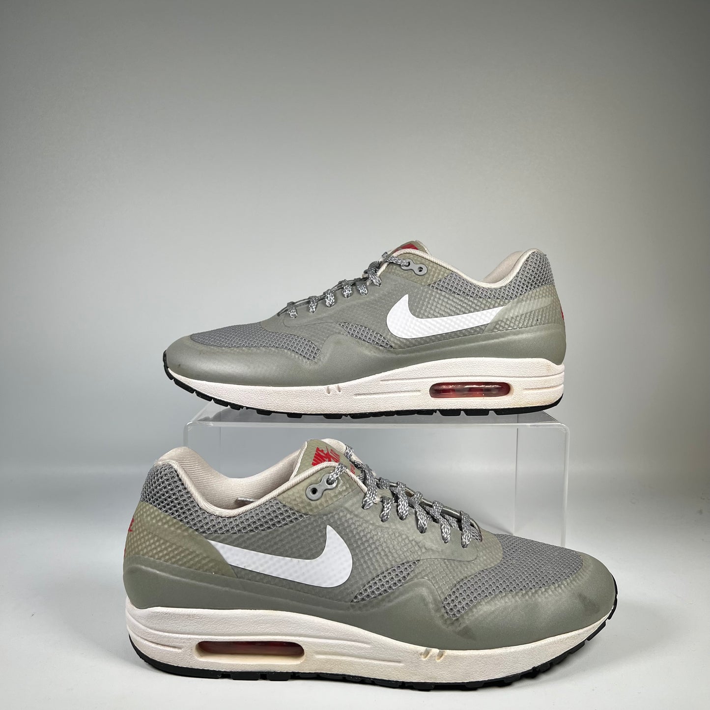 Nike Air Max 1 Hyperfuse Matte Silver (2012) Size 9.5 USED s19490
