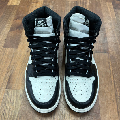 Jordan 1 Mocha Size 8.5 USED s16366