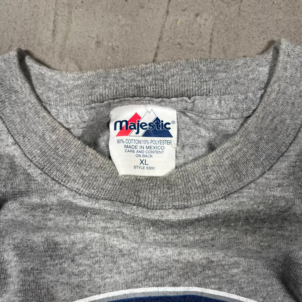 2000 New York Yankees 3Peat Grey Tee Size XL USED v20067
