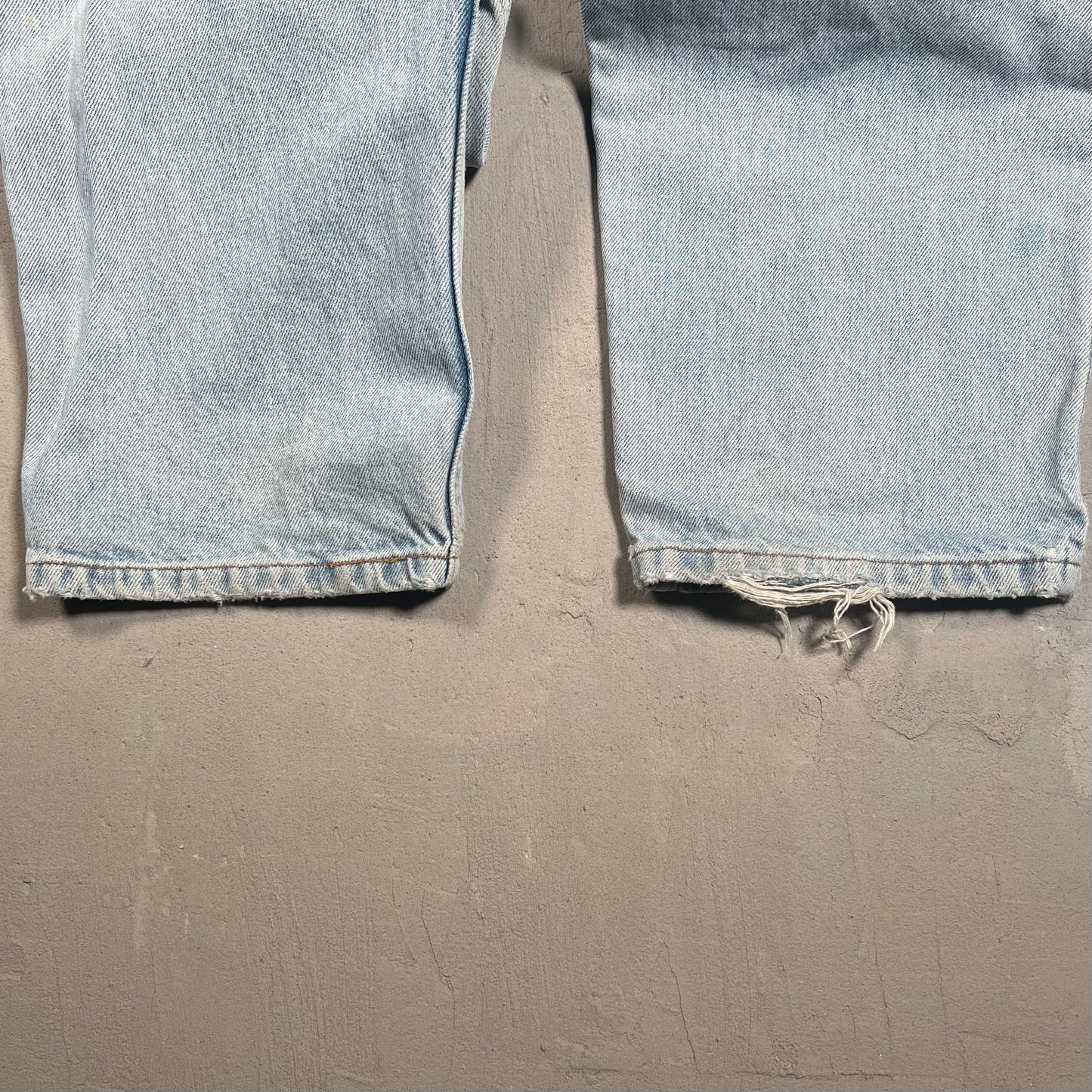 1980s Levis 550 Orange Tab Blue Jeans Size 32 USED v19128