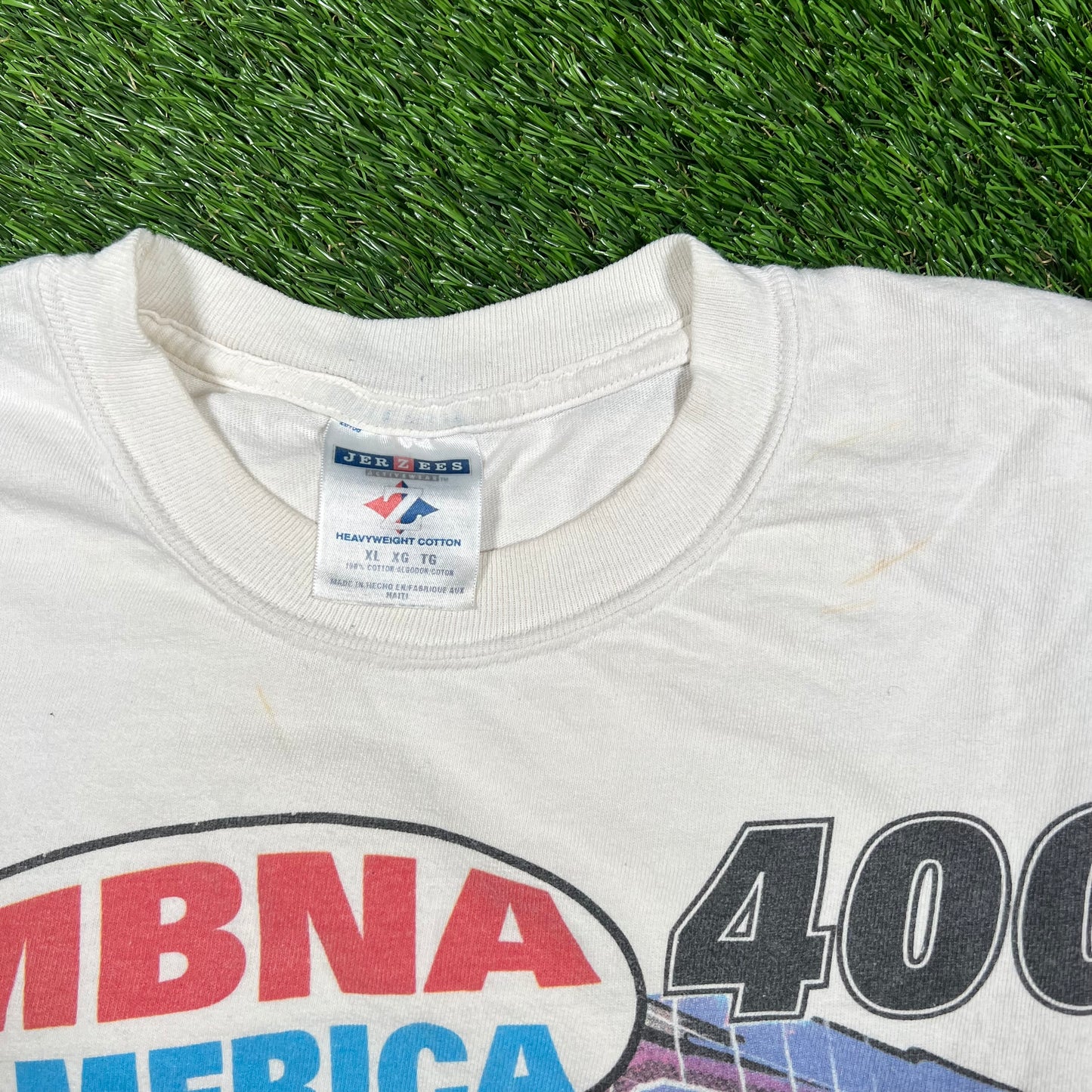 2004 MBNA America Speedway Nascar Racing White Tee Size XL USED v17432
