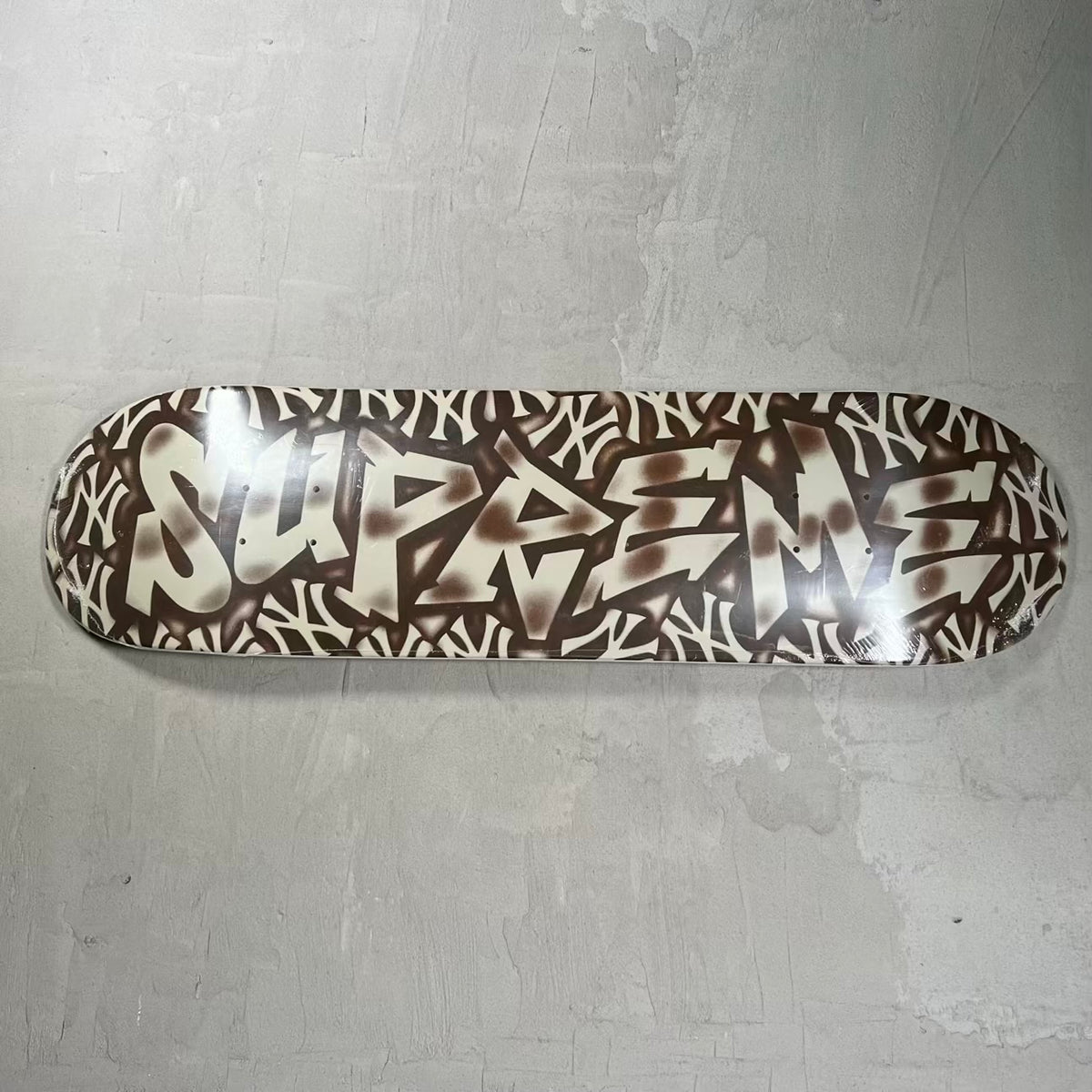 Supreme New York Yankees Airbrush Skateboard Deck Clay (2021) NEW x18231