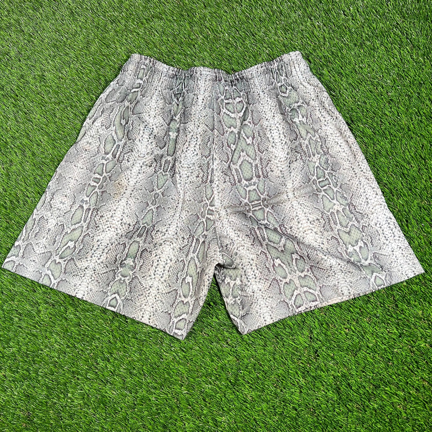 Eric Emanuel Black Logo/Snakeskin Shorts Size Small USED x14691