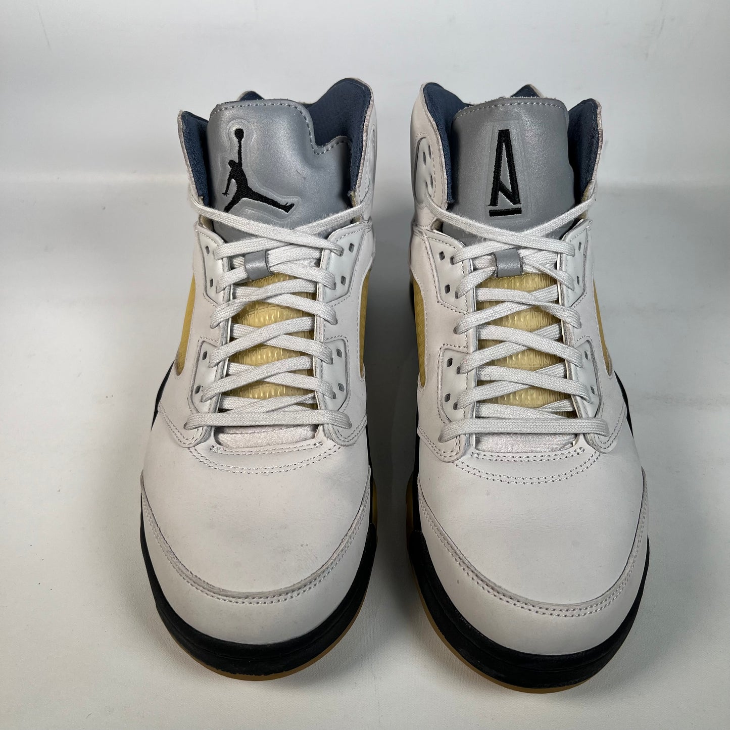 Jordan 5 A Ma Maniere Dawn (2023) Size 10/5M/12W USED s22435