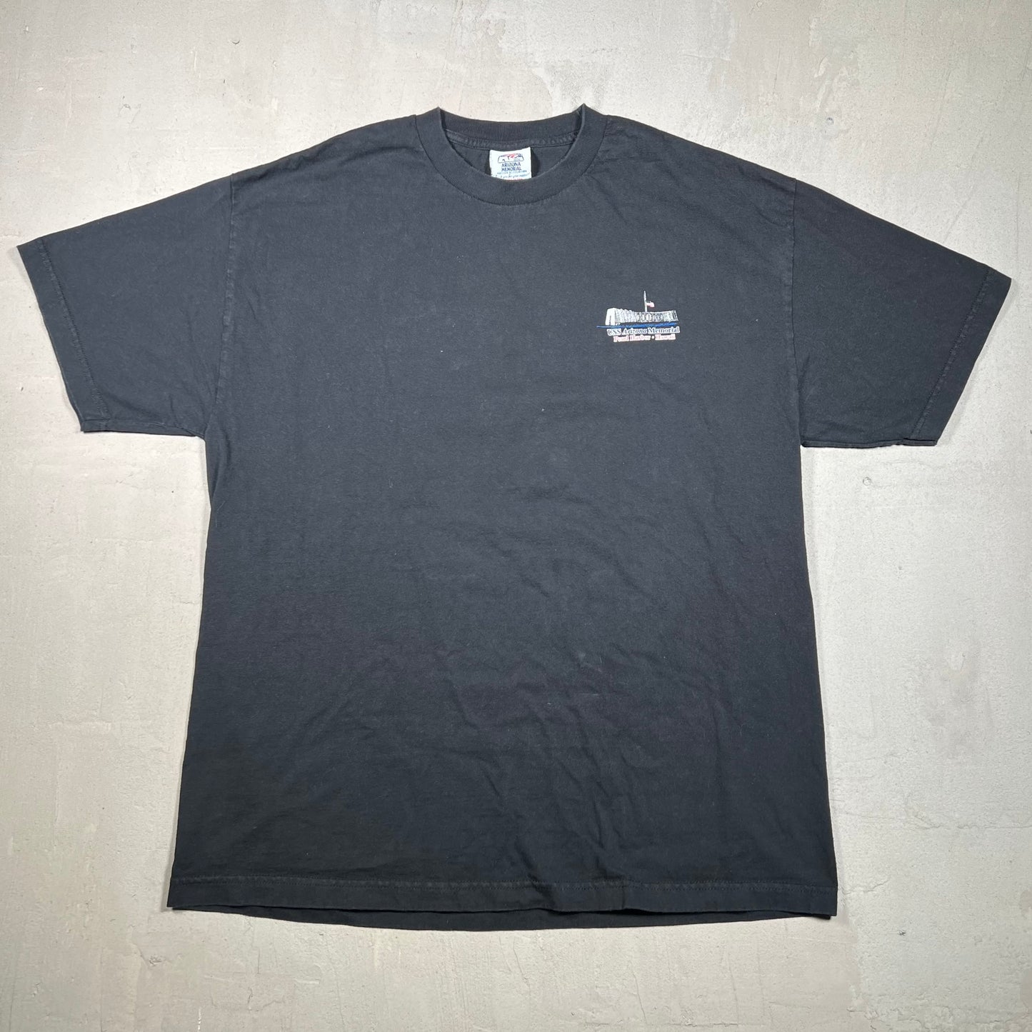 Y2K USS Arizona Memorial Oearl Harbor Black Tee Size XL USED v19264