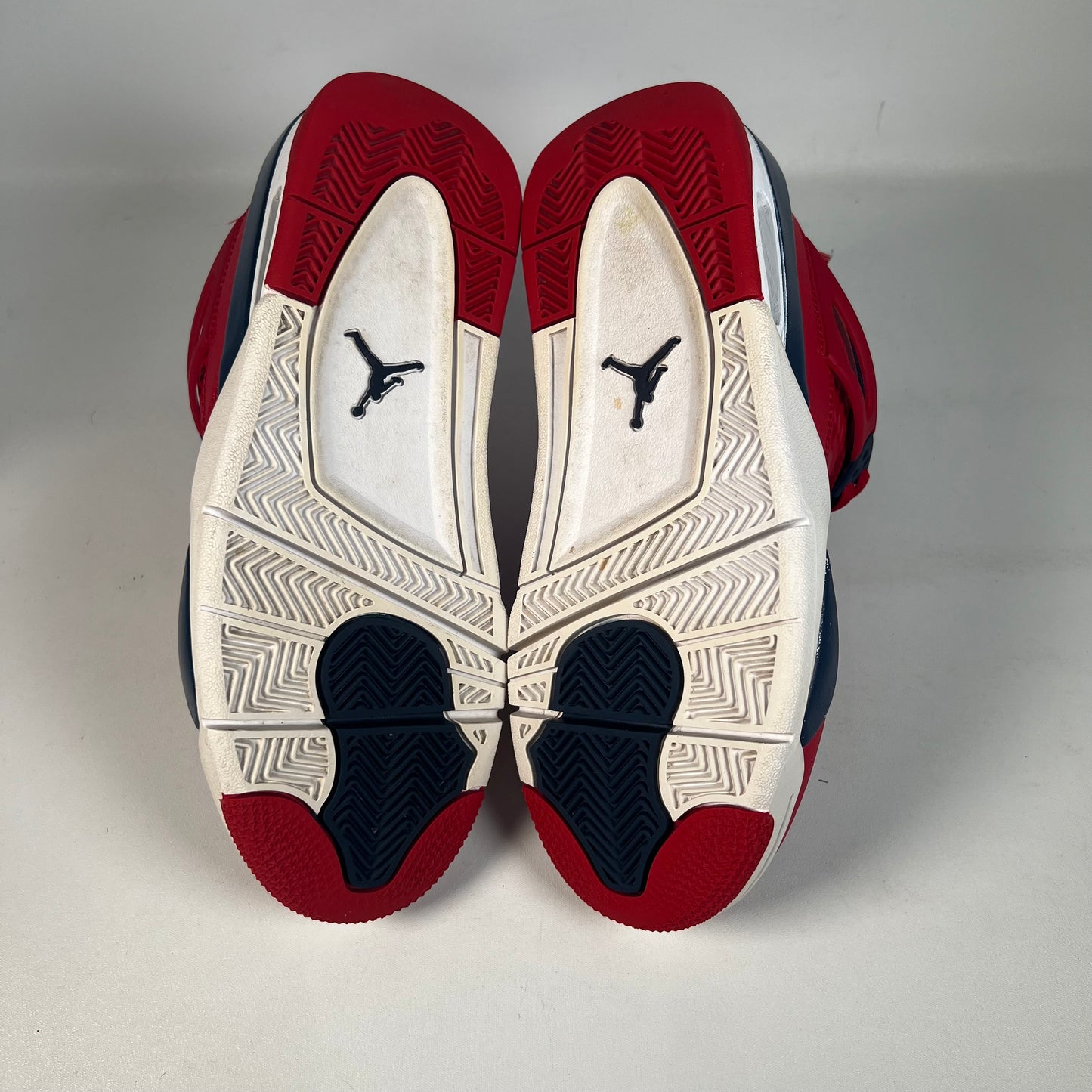 Jordan 4 FIBA (2019) Size 6Y USED s22393