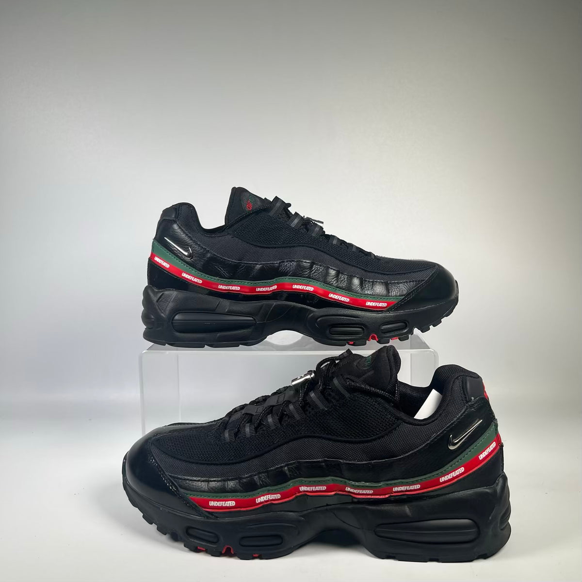 Nike Air Max 95 Undefeated Black (2025) Size 9.5 USED s23736