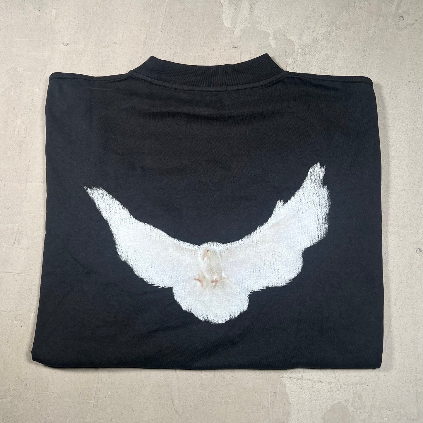 Yeezy Gap Balenciaga Dove 3/4 Tee Black Size Medium USED x17348