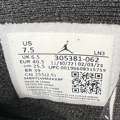 Jordan 8 Playoffs (2023) Size 7.5 USED s22011