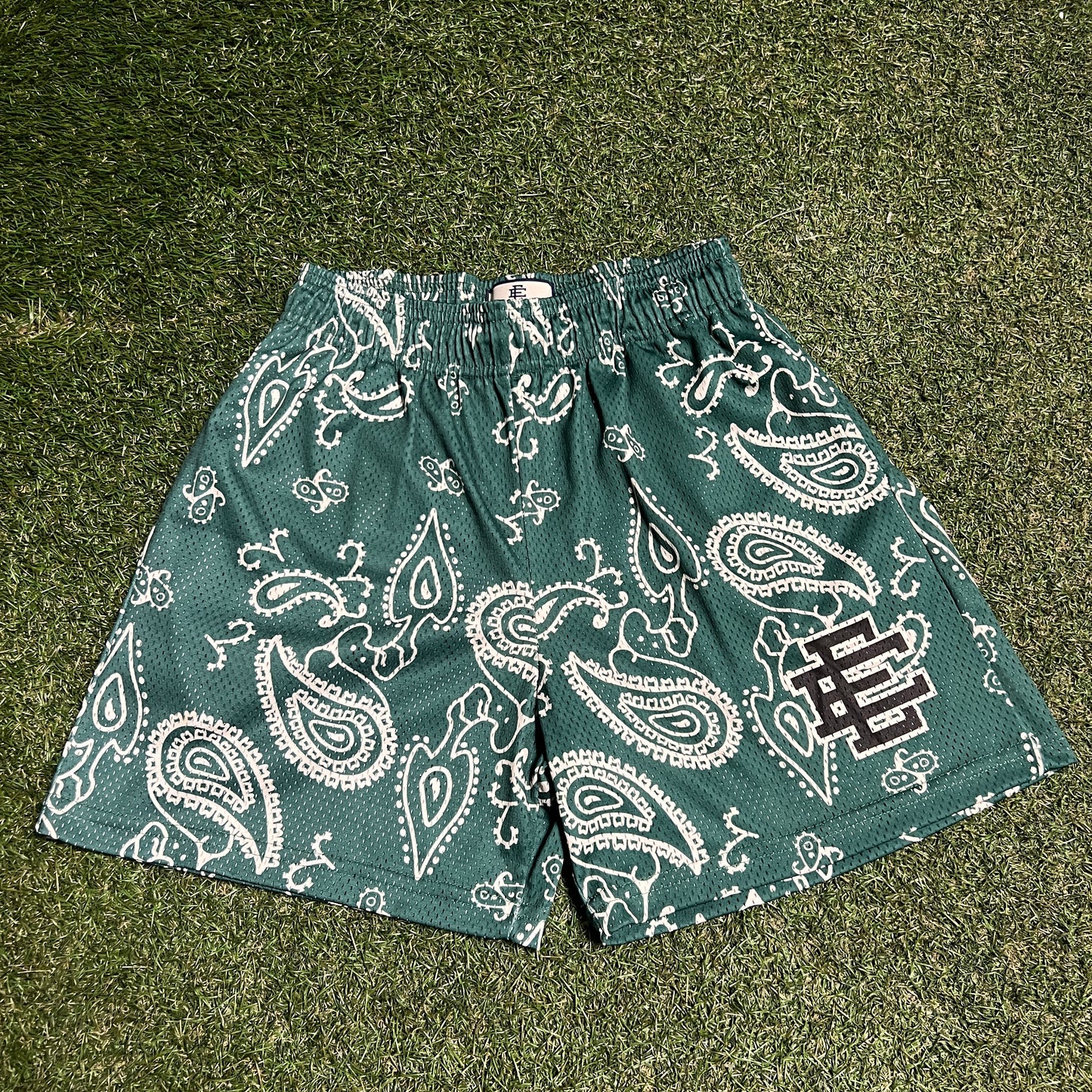 Eric Emanuel Black Logo Green Banadana Shorts Size Medium USED x14112