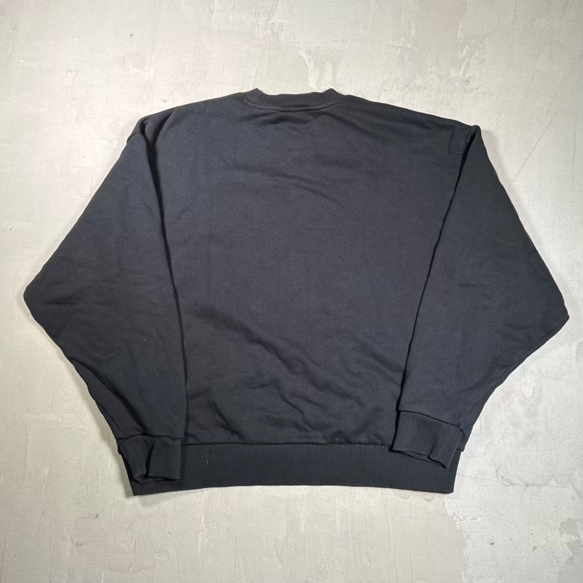 Kith NY Giants Black Crewneck Size Large USED x18828