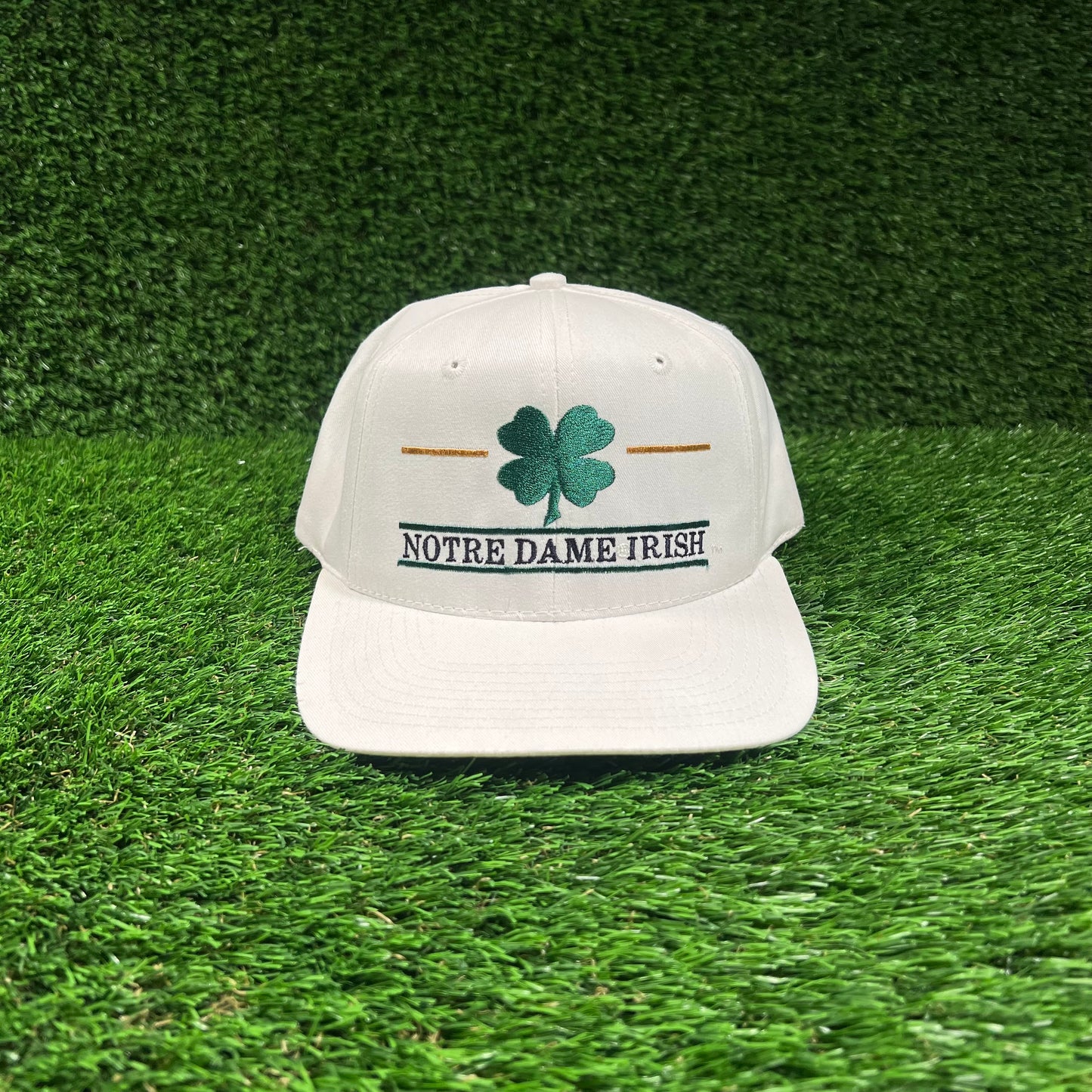 1990s Notre Dame Fighting Irish White Snapback Hat USED v18361
