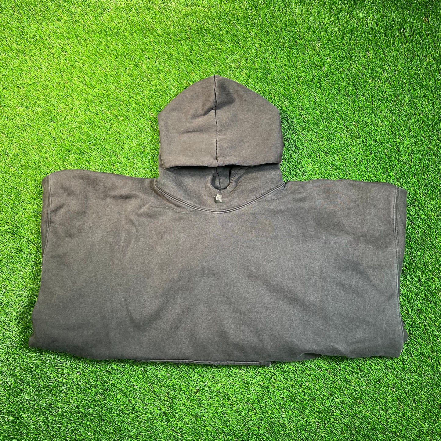 Yeezy Gap Mock Neck Dark Grey Hoodie Size Medium USED x16870