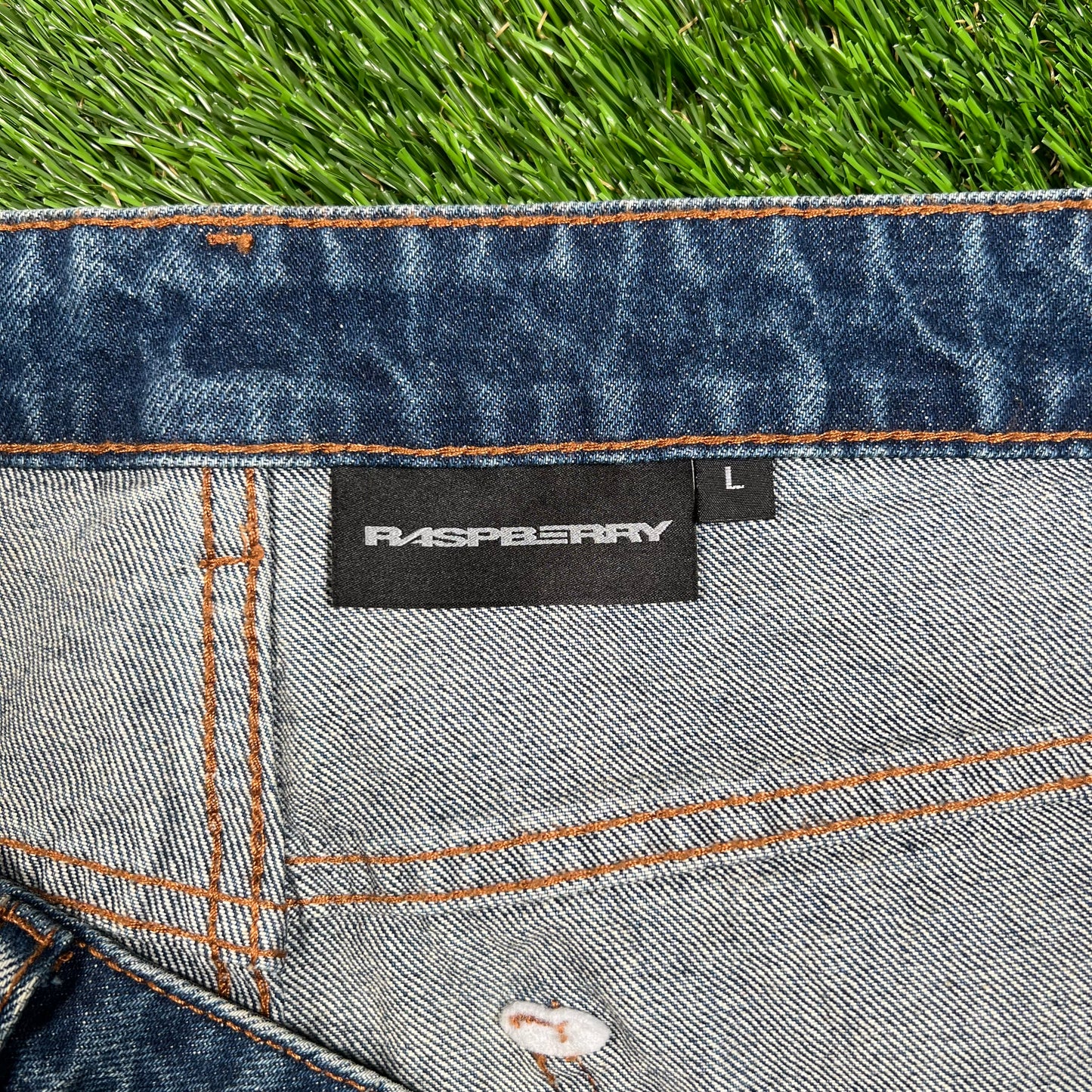GV Gallery Miley Cyrus Flared Blue Jeans Size Large NEW x15442