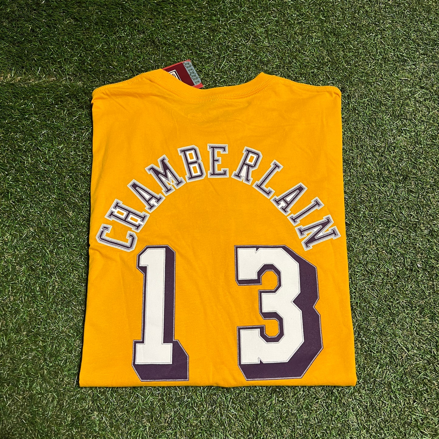 Mitchell and Ness Lakers #13 Chamberland Yellow Tee Size XL NEW v16067