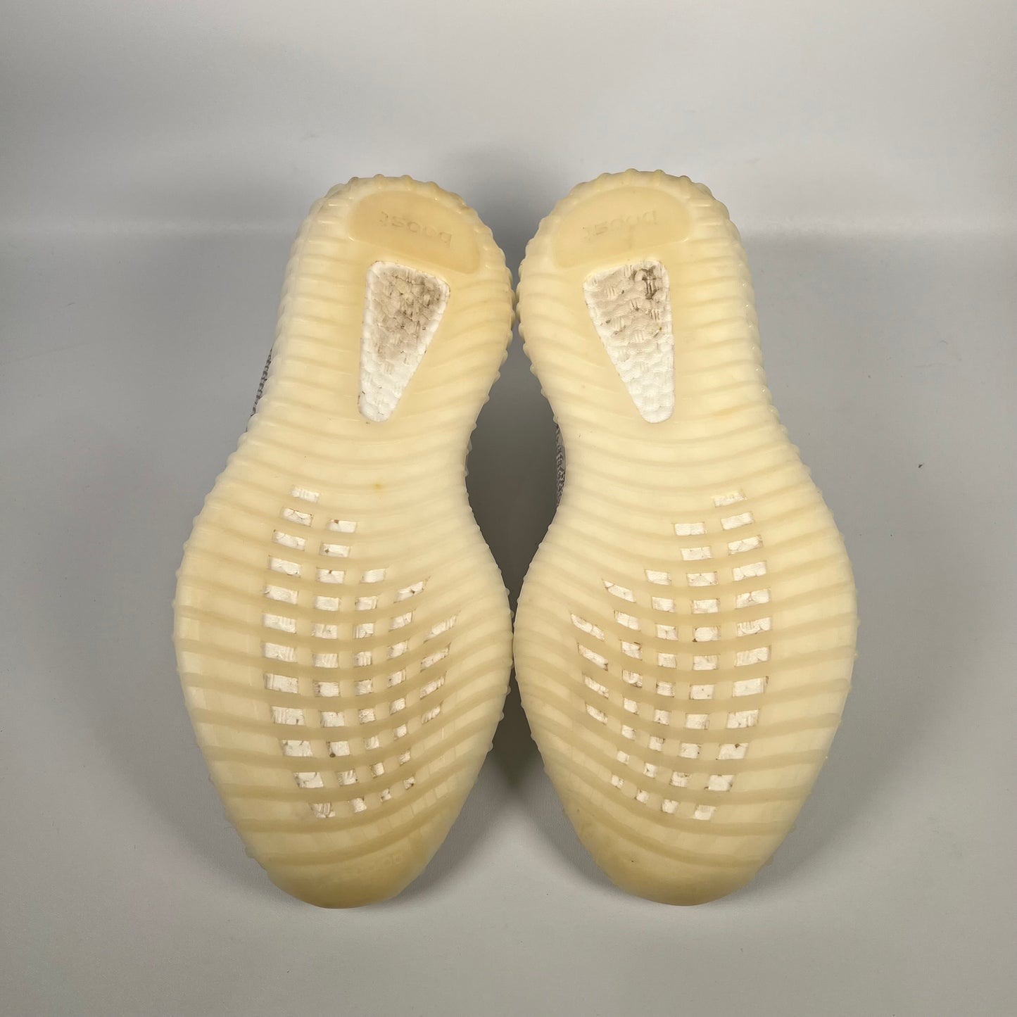 Yeezy Boost 350v2 Static Non Reflective (2018) Size 10.5 USED s18092