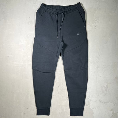 Nike Tech Black Sweatpants Size Small USED v20204