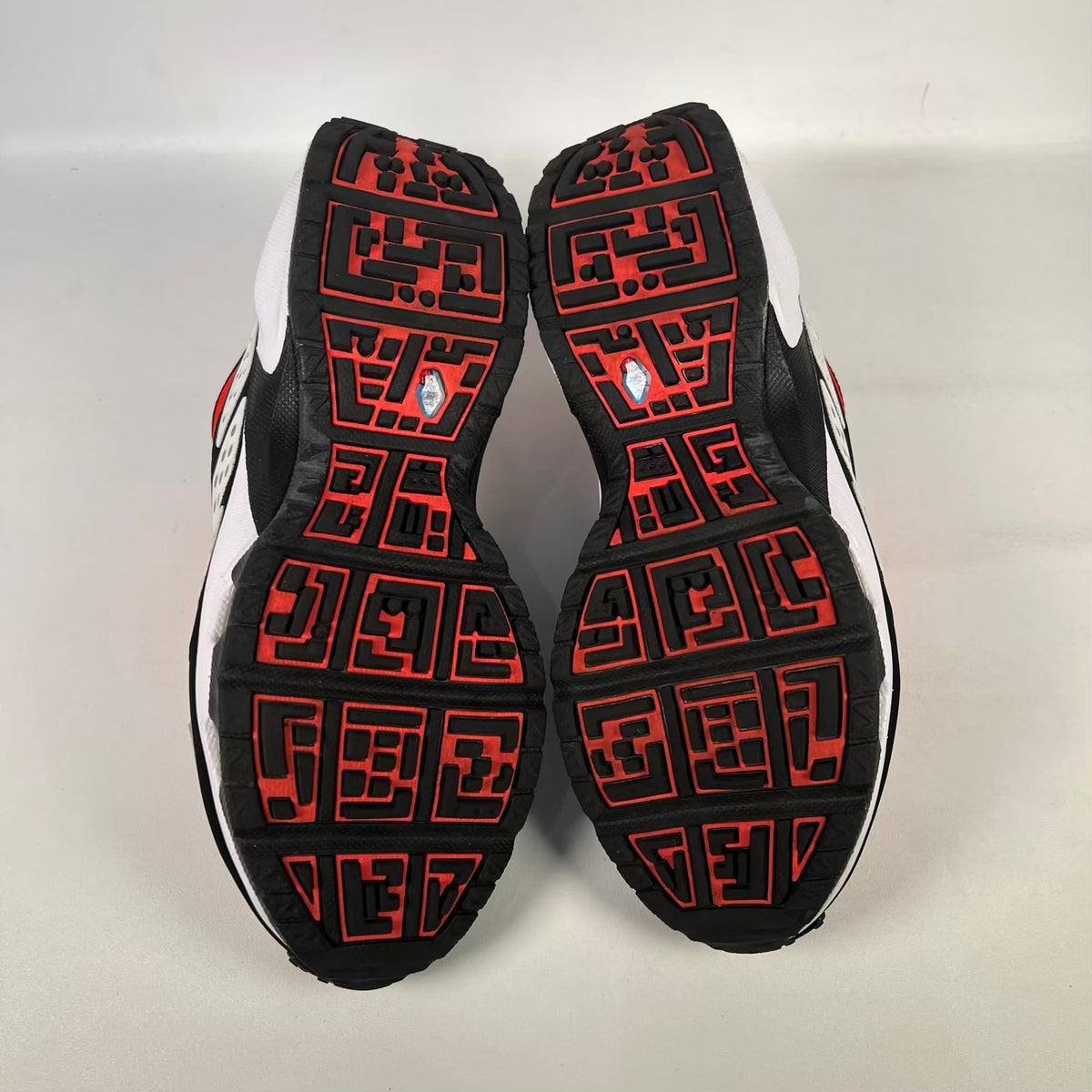 Nike Air Max Sunder Bright Crimson (2025) Size 8.5M/10W USED s23696