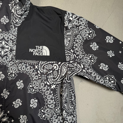 Supreme North Face Black Bandana Mountain Jacket (2014) Size Large USED x15382