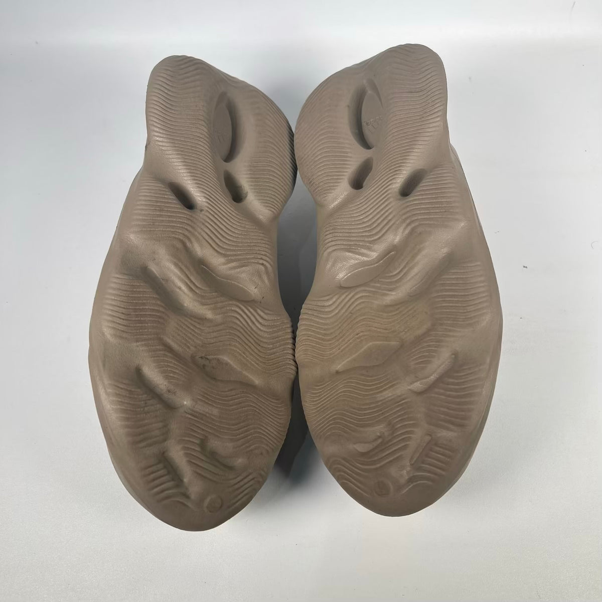 Yeezy Foam Runner Stone Taupe (2023) Size 12 USED s23752