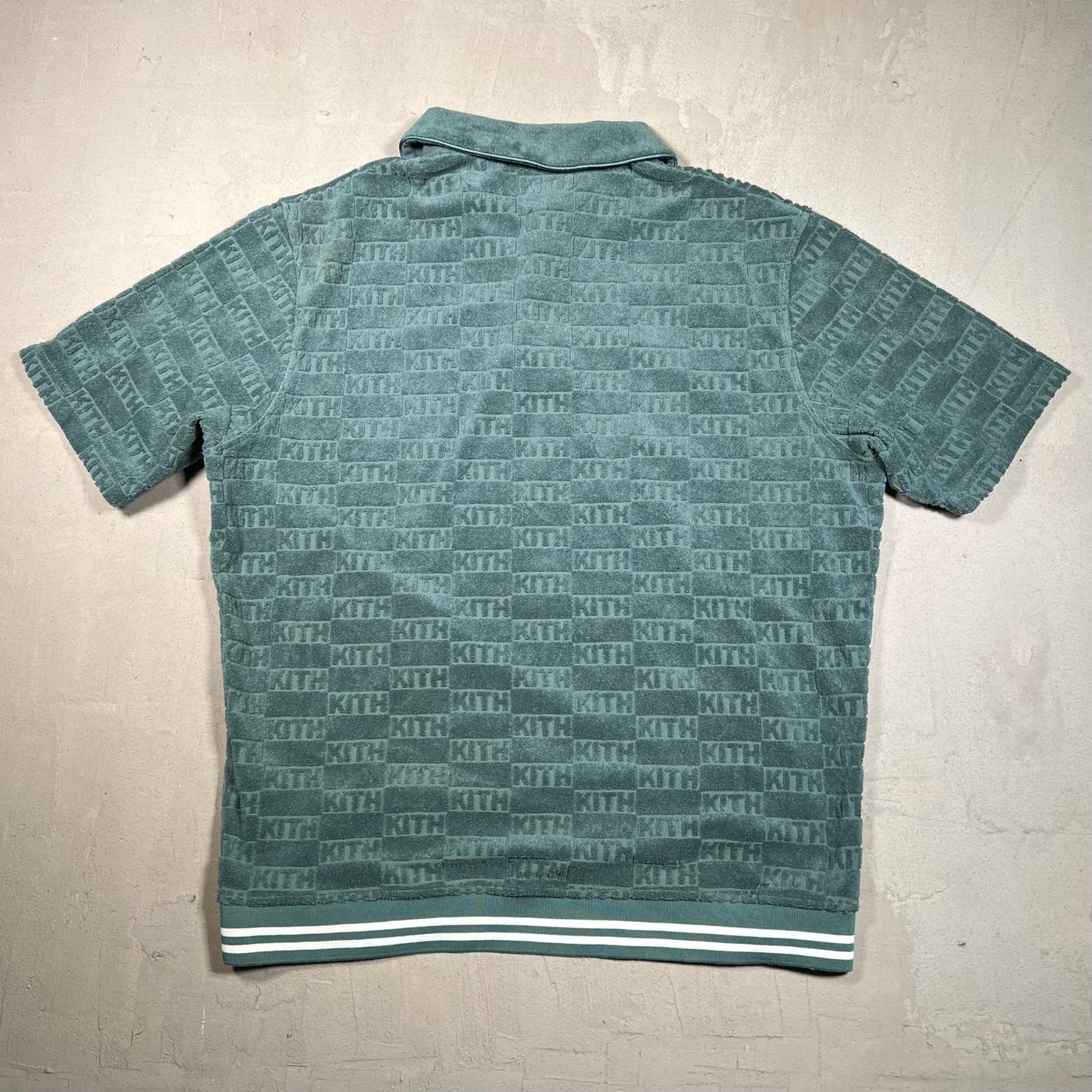 Kith Graham Monogram Green Tee Size Large USED x17408