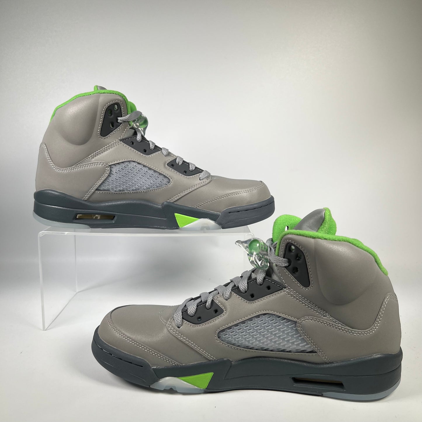 Jordan 5 Green Bean (2022) Size 10.5 NEW S18909