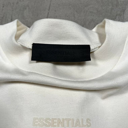 Essentails Fear Of God White LongSleeve Size Medium USED x18984