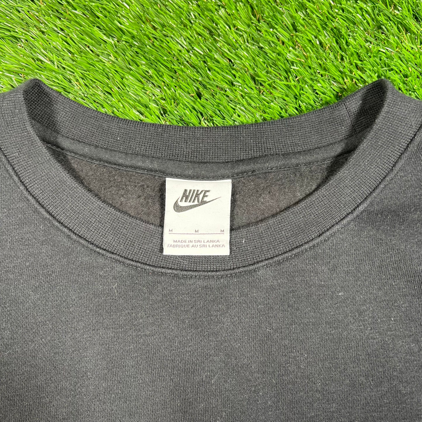 Nike "City That Never Walks" Black Crewneck Size Medium USED v17934