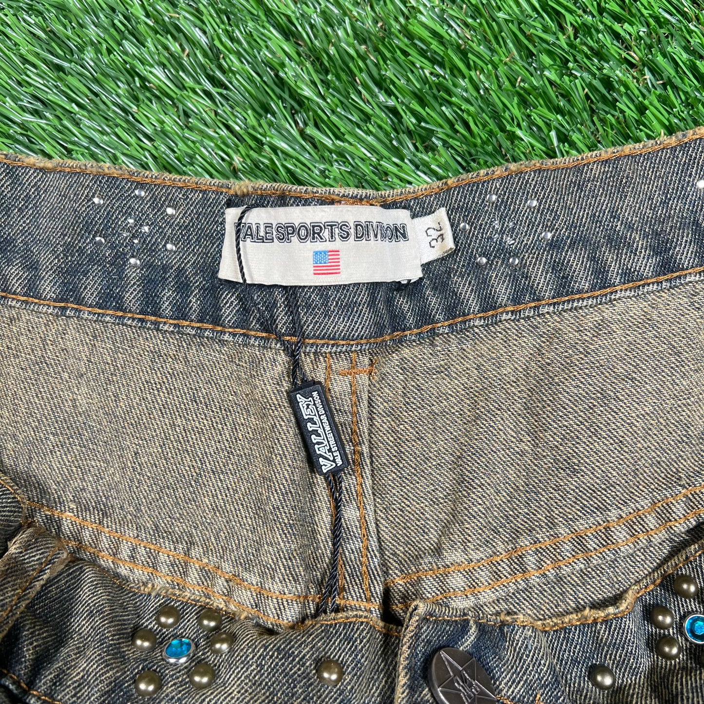 Vale Armor Denim Washed Out Yellow Studded Jeans Size 32 NEW x15892