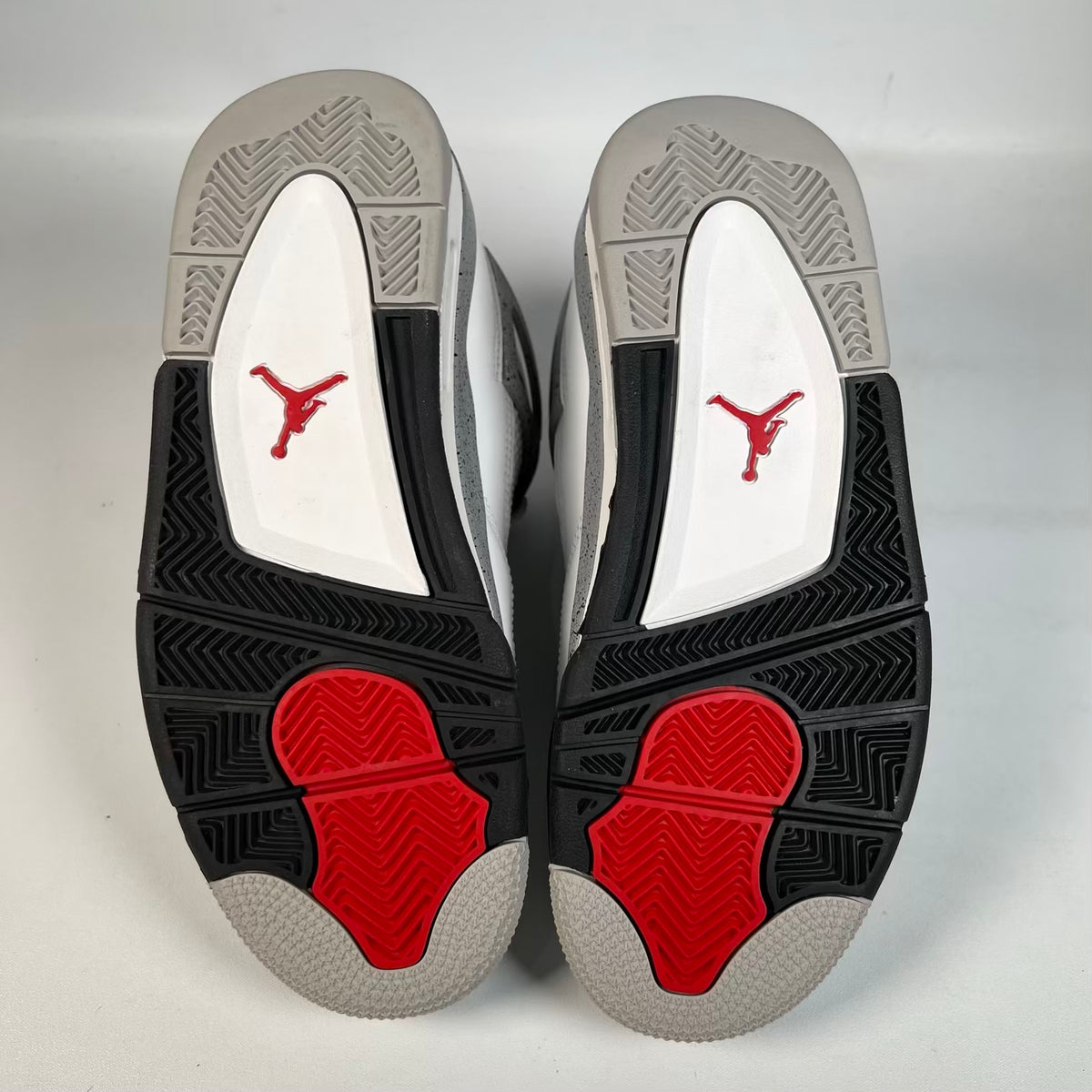 Jordan 4 White Cement (2025) Size 5y NEW s23427