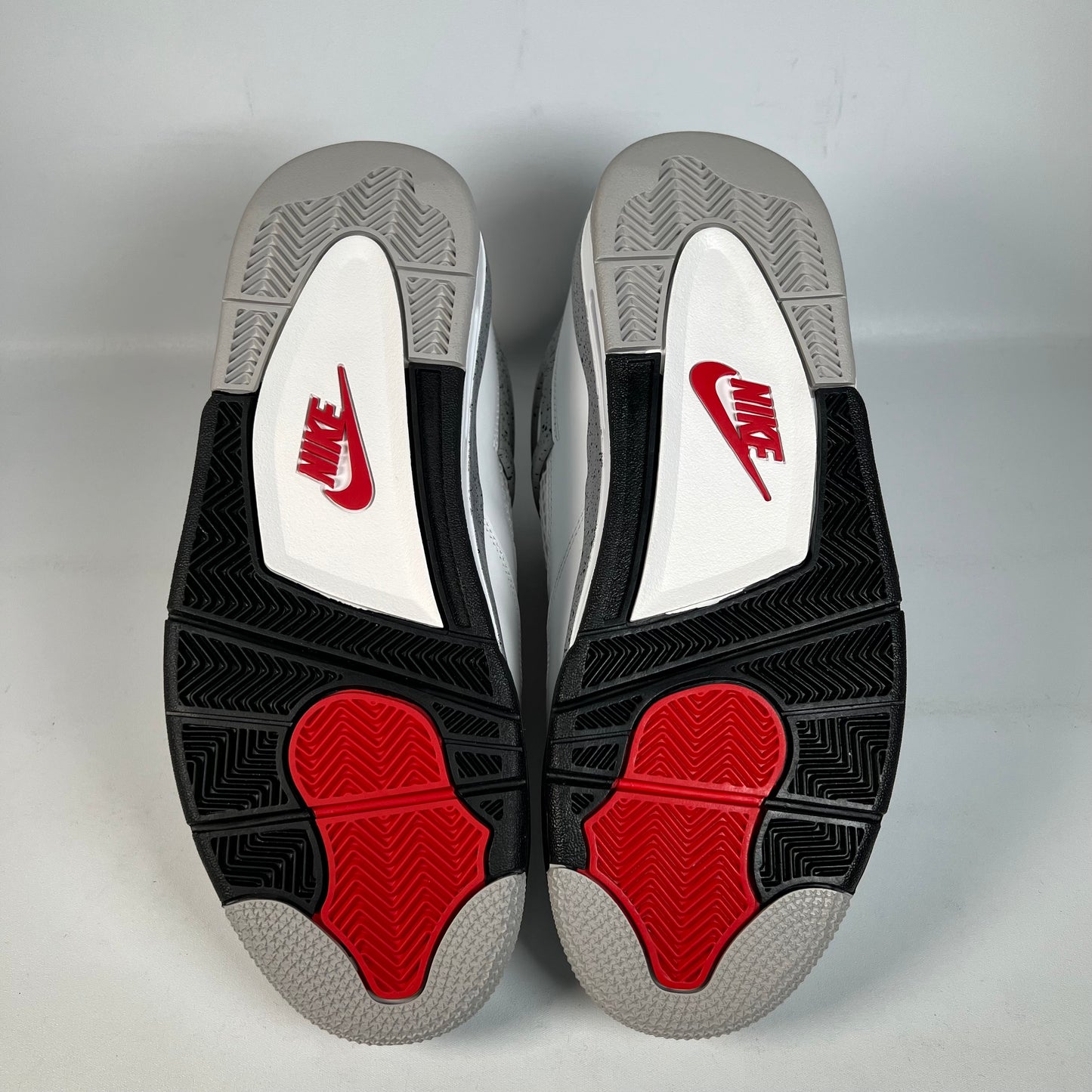 Jordan 4 White Cement (2025) Size 10.5 NEW s22067