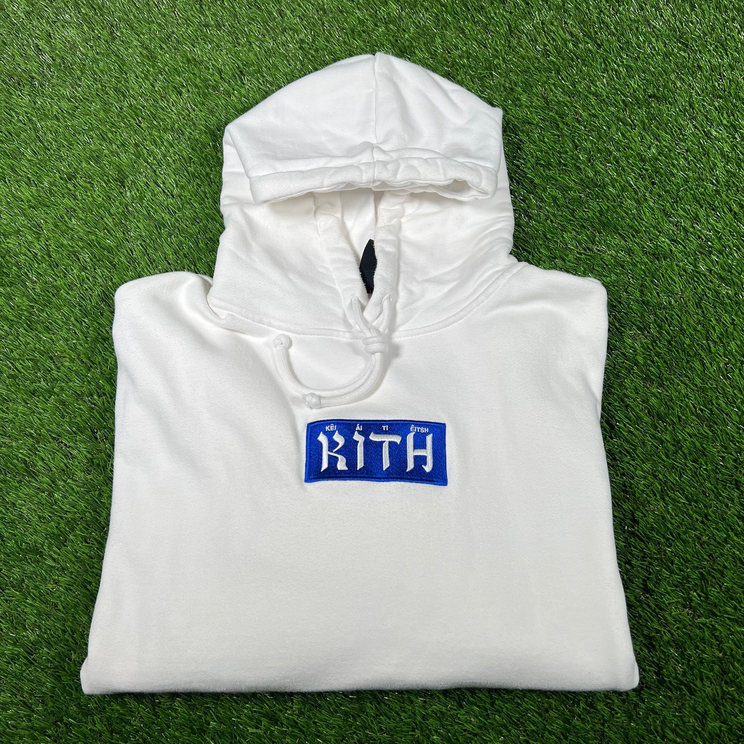 Kith White Hebrew Script Hoodie (2021) Size Large USED x14741