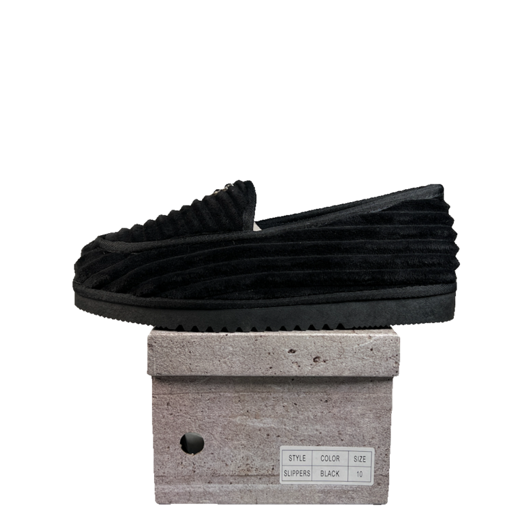 GV Gallery Raspberry Hills Deebo Black House Slippers (2026) Size 10 NEW s23408