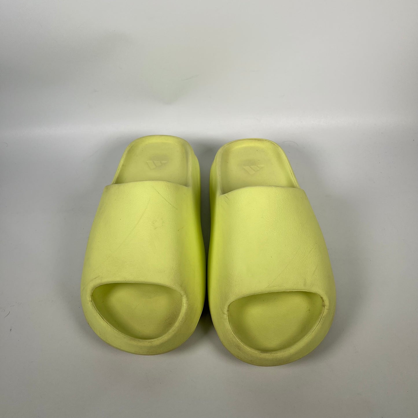 Yeezy Slide Green Glow (2023) Size 9 USED s18665
