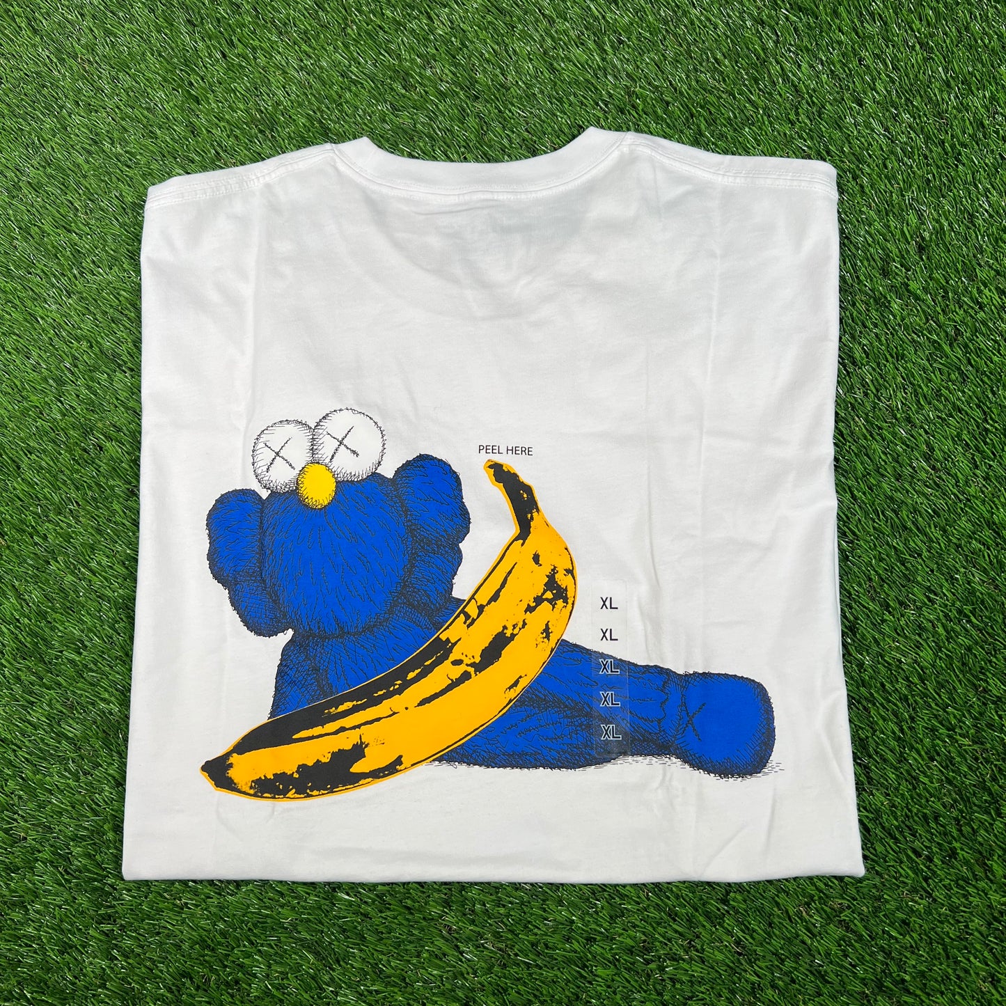 Kaws Uniqlo Warhol White UT Graphic Size XL NEW x15869