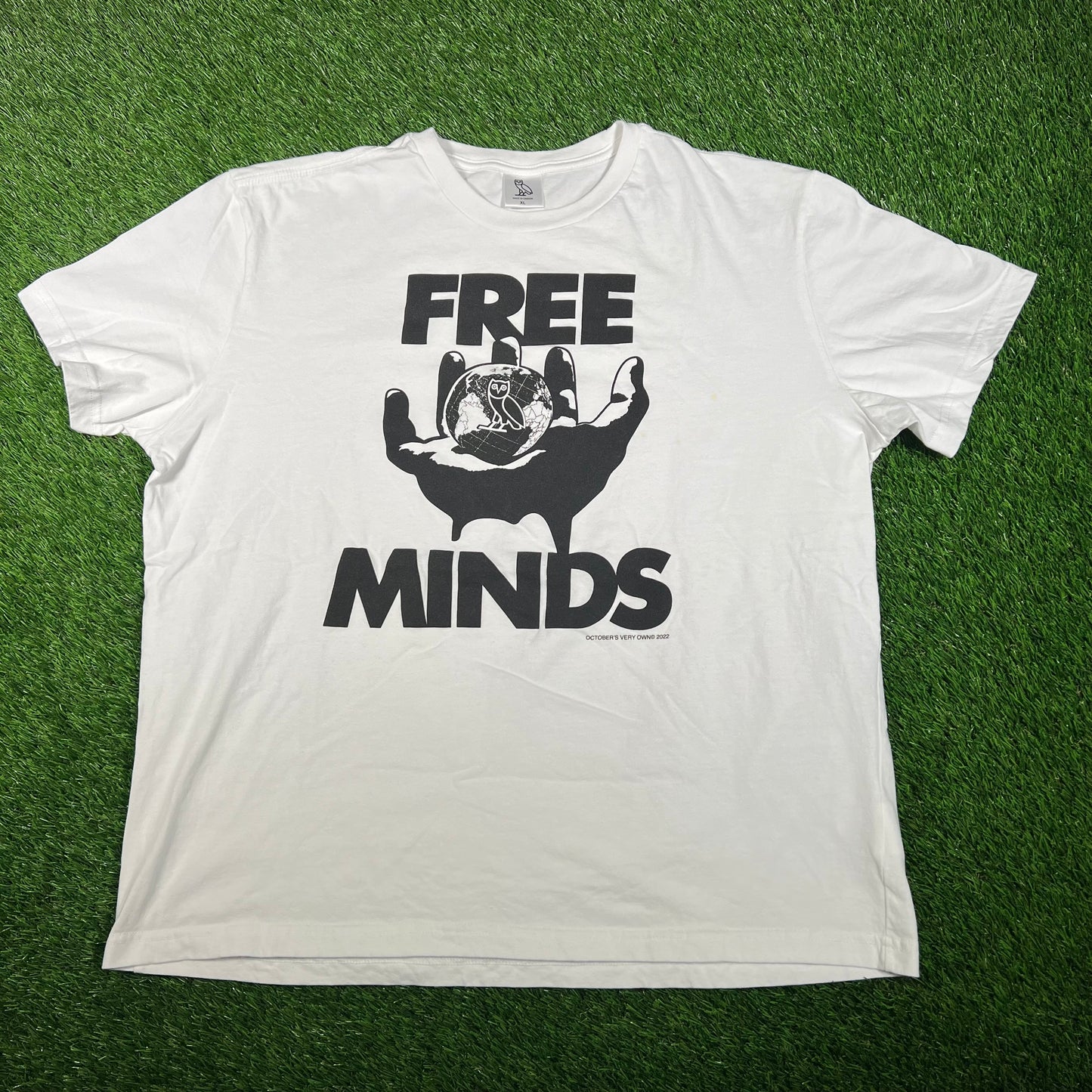 OVO White "Free Minds" Tee Size XL USED x15564