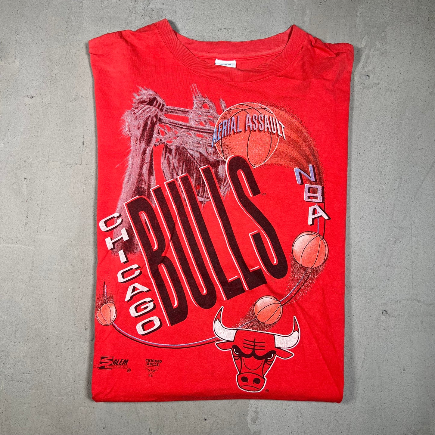 1990s Chicago Bulls Aerial Assault Salem Tag Red Tee Size XL USED v16741