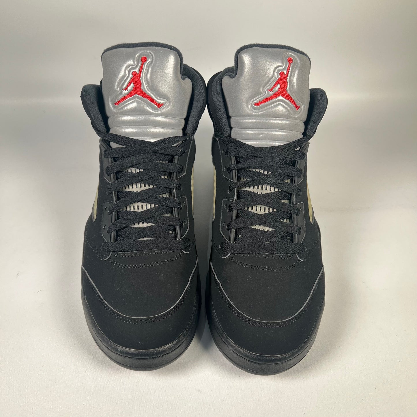 Jordan 5 Black Metallic (2016) Size 9 USED s19665