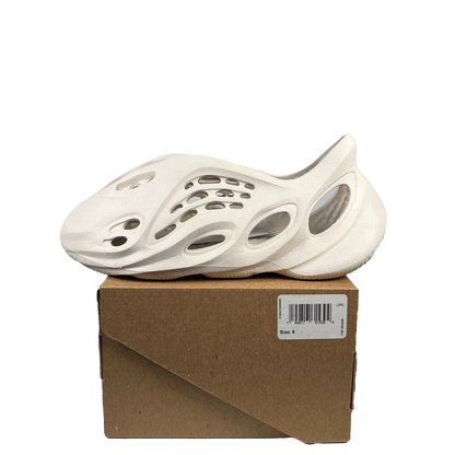 Yeezy Foam Runner Ararat (2020) Size 8 USED s19046