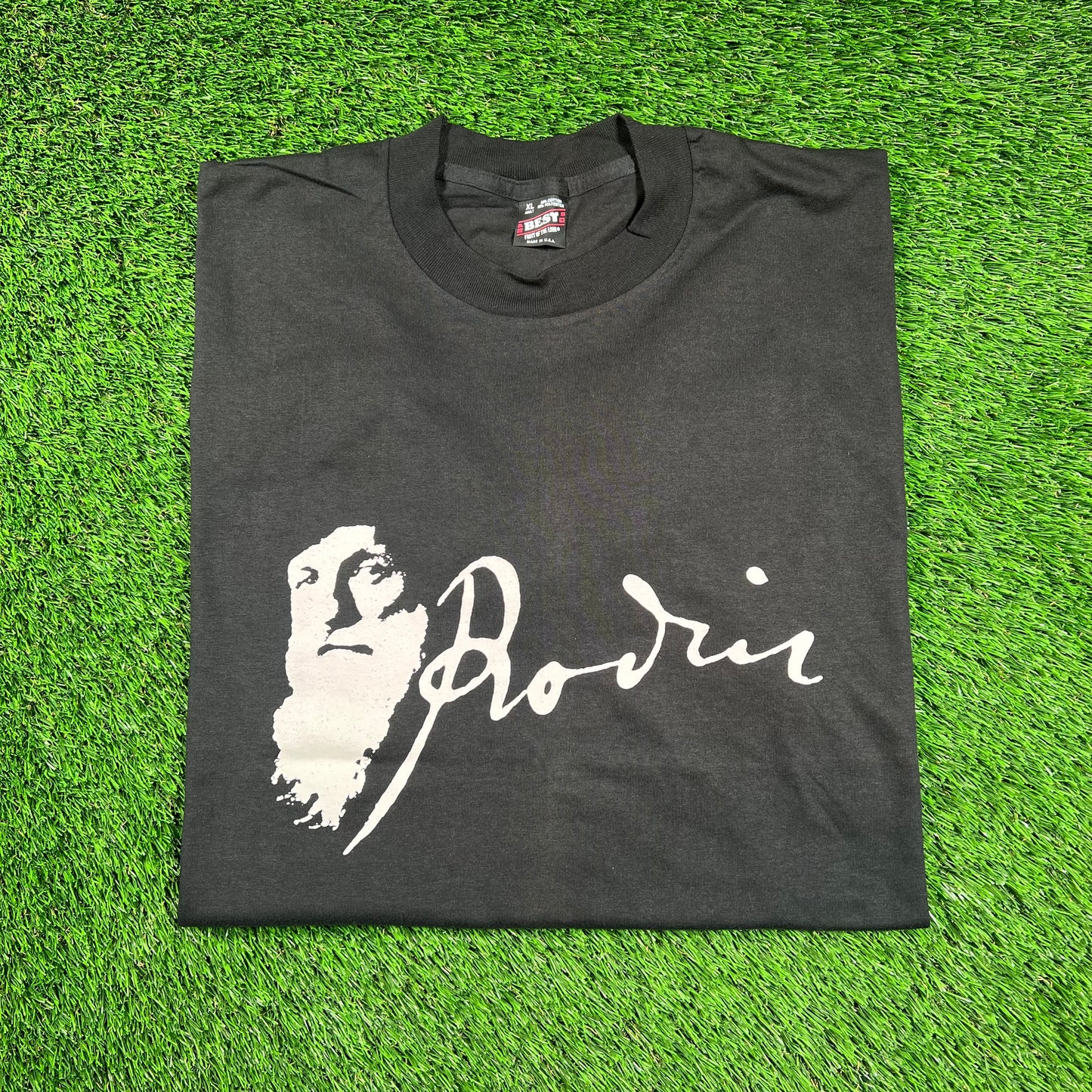 1980's Robin Art Black Tee Size XL USED v18393